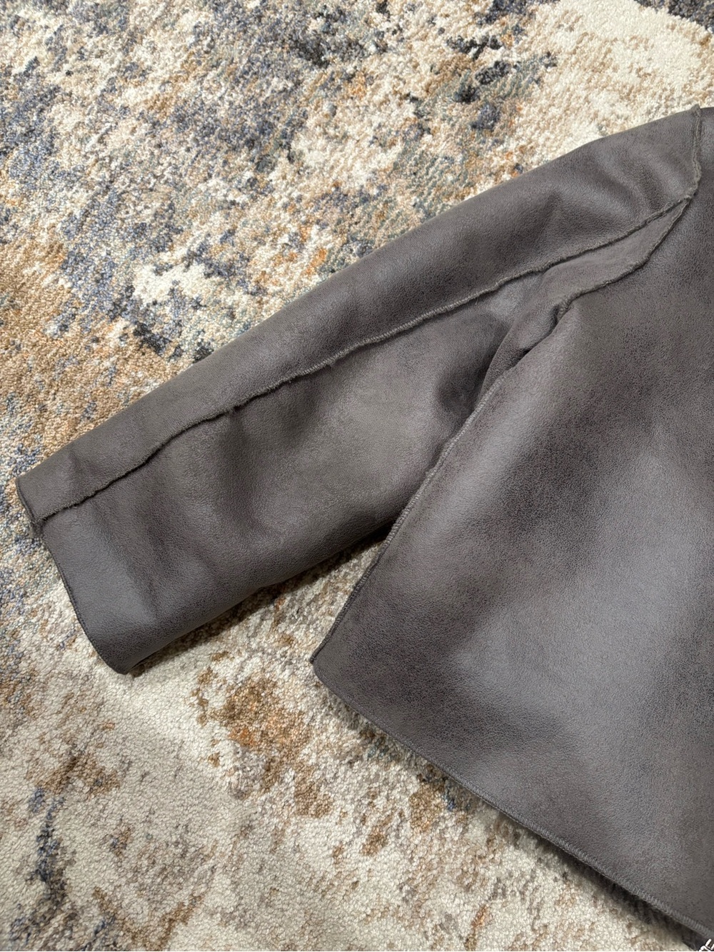 Jakke Vera Reversible Faux-Shearling Aviator Jacket - Picture 7 of 8